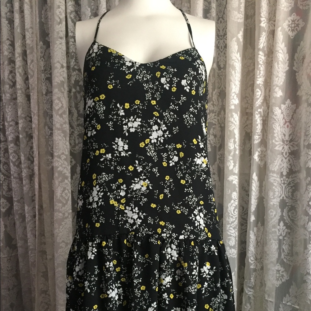 Vera Wang Princess flounce hem dress👗.